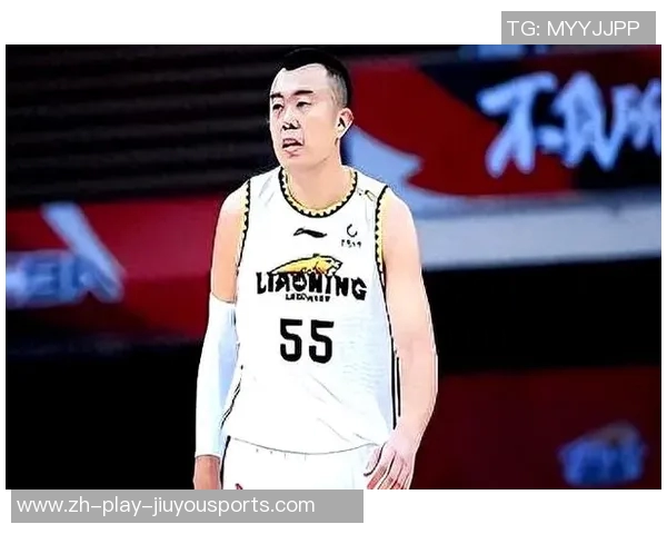 韩德君:从篮球新星到中国男篮的中流砥柱之路与未来展望 韩德君:从篮球新星到中国男篮的中流砥柱之路与未来展望