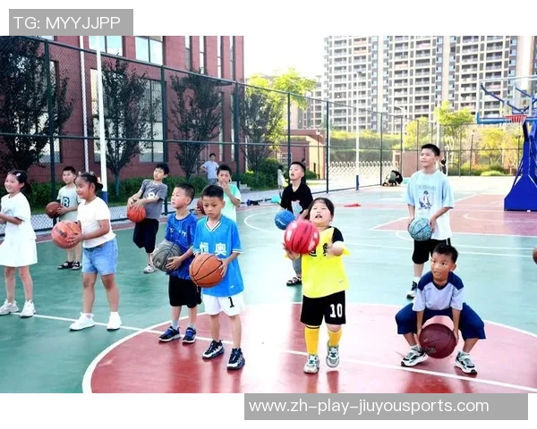 抚州篮球明星的成长之路与辉煌成就分享